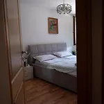 Gradina - Stan Na Dan Lejlighed Doboj