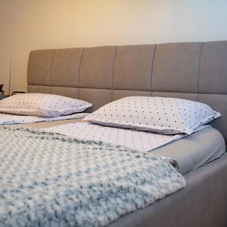 Gradina - Stan Na Dan Appartement *
