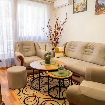 Gradina - Stan Na Dan Appartement
