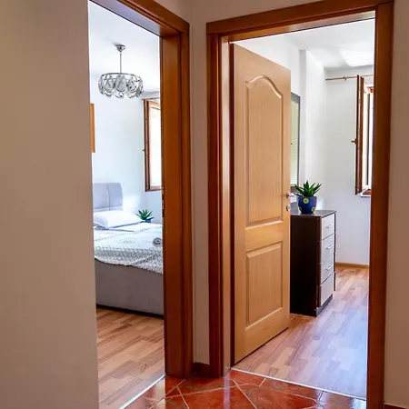 Gradina - Stan Na Dan *